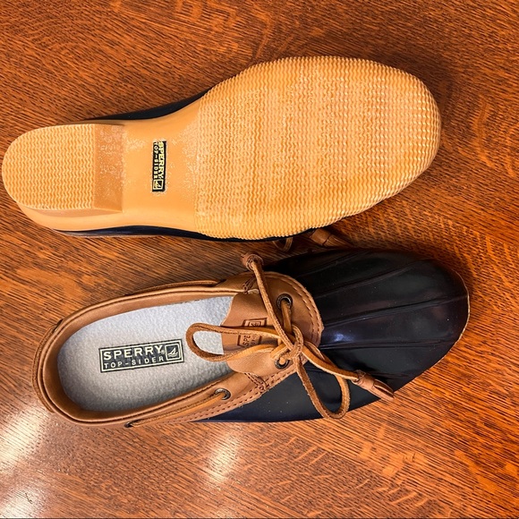 size 9 medium sperry heron navy and tan ankle rain slip on duck shoes - Picture 5 of 5